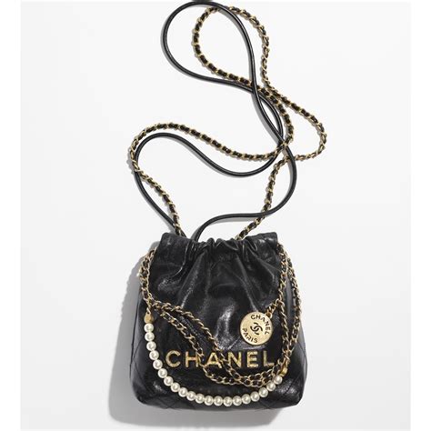 chanel 22 purse.